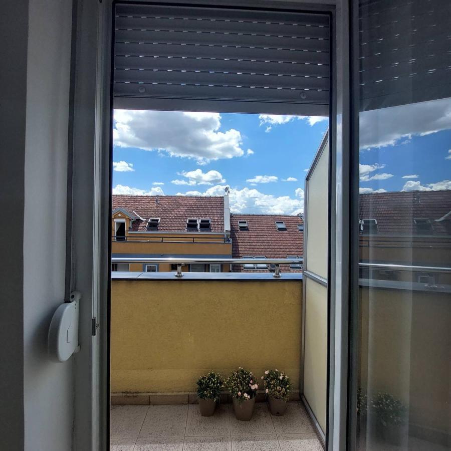 Ferienwohnung Soul Stan Na Dan Novi Sad Exterior foto